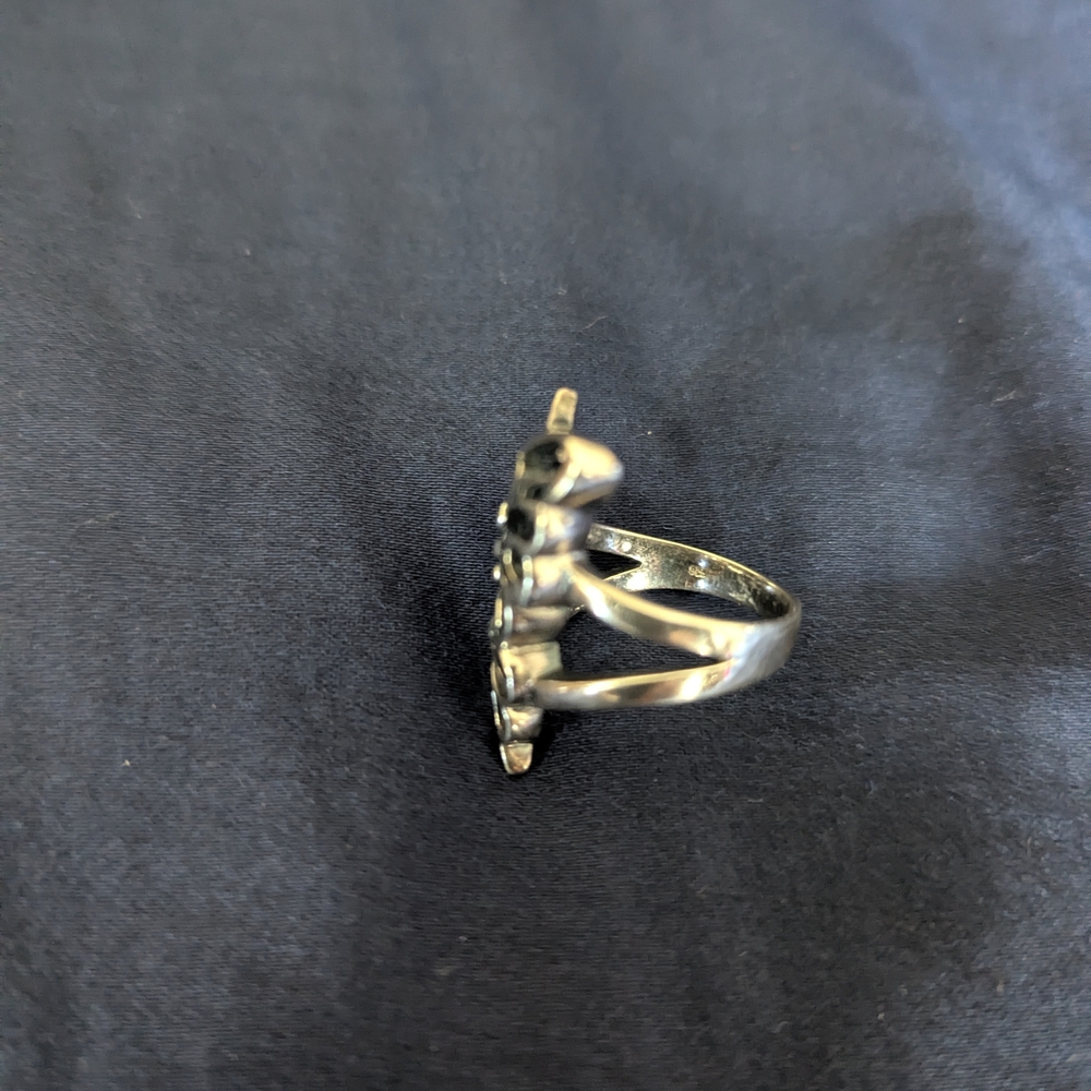 Sterling Silver Half Butterfly Ring🦋🦋🦋 Size 6 - Picture 4 of 6